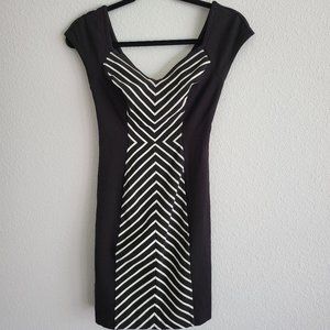 Guess Black and white mini dress size XS